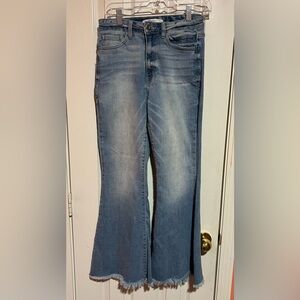 KanCan Signature Buckle Exclusive Jeans Raw Hem